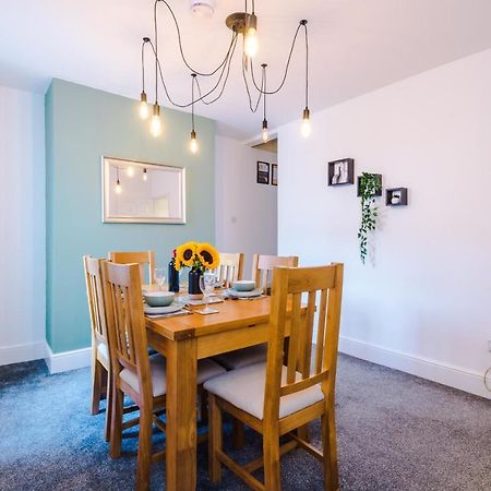 Spacious 2-Bed City-Centre Cottage In Chester By 53 Degrees Property - Ideal For Groups & Couples - Sleeps 6 المظهر الخارجي الصورة