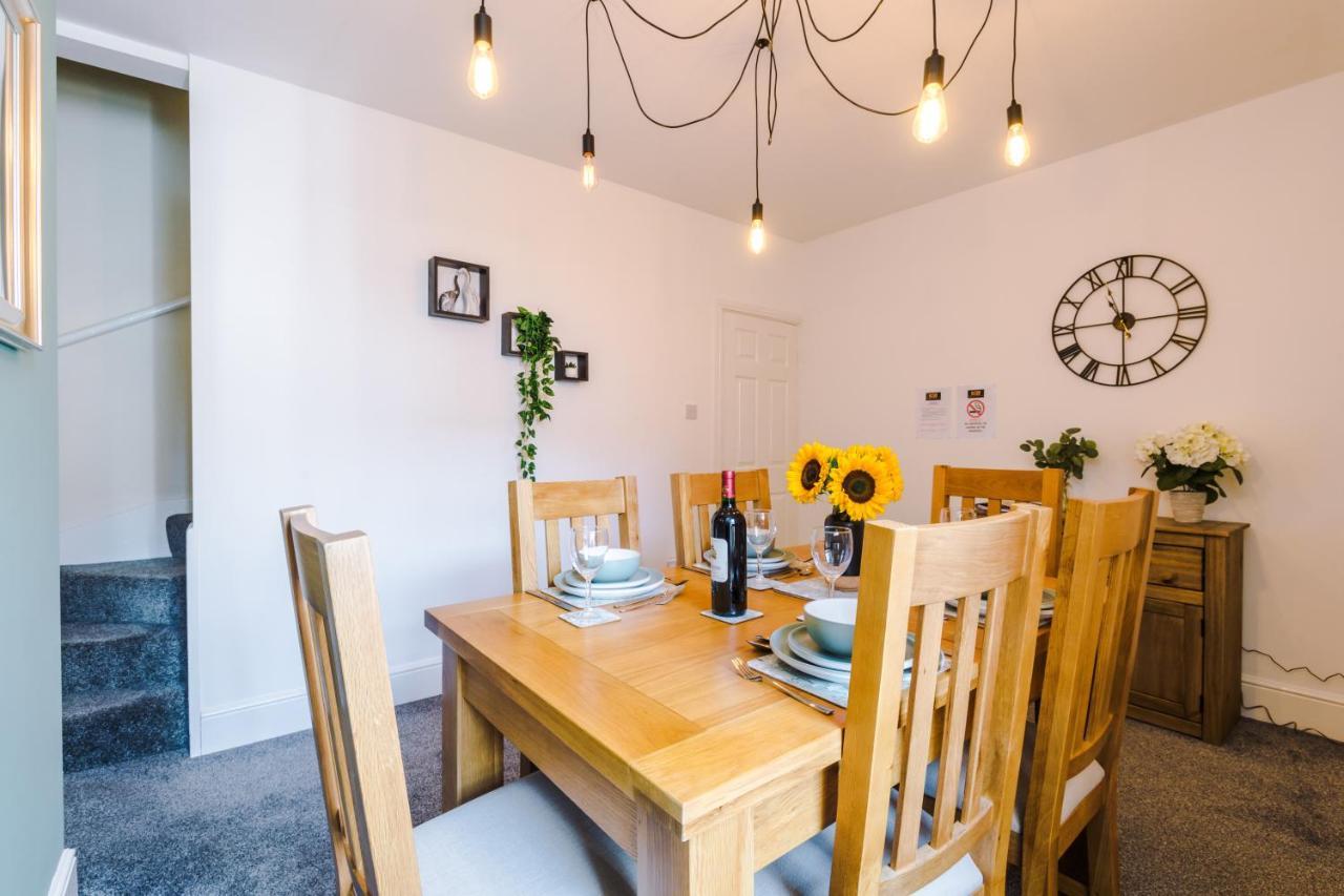 Spacious 2-Bed City-Centre Cottage In Chester By 53 Degrees Property - Ideal For Groups & Couples - Sleeps 6 المظهر الخارجي الصورة