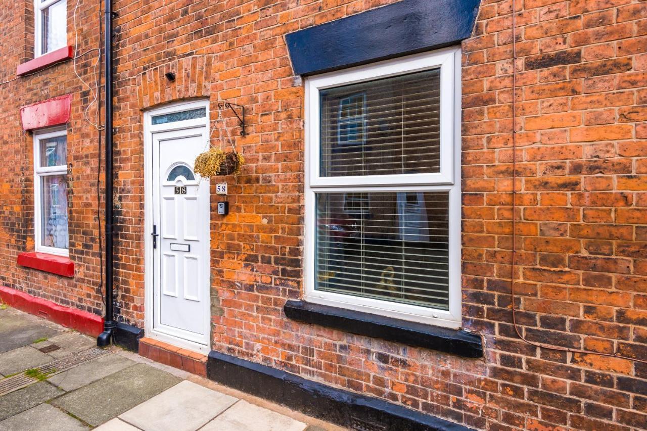 Spacious 2-Bed City-Centre Cottage In Chester By 53 Degrees Property - Ideal For Groups & Couples - Sleeps 6 المظهر الخارجي الصورة